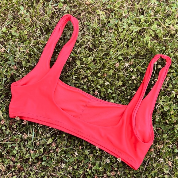 Aerie scoop by American Eagle bathing suit top - size M - red - Picture 2 of 3